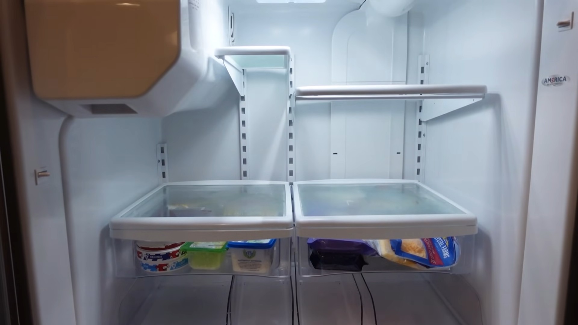 Refrigerator Cleaning Tips