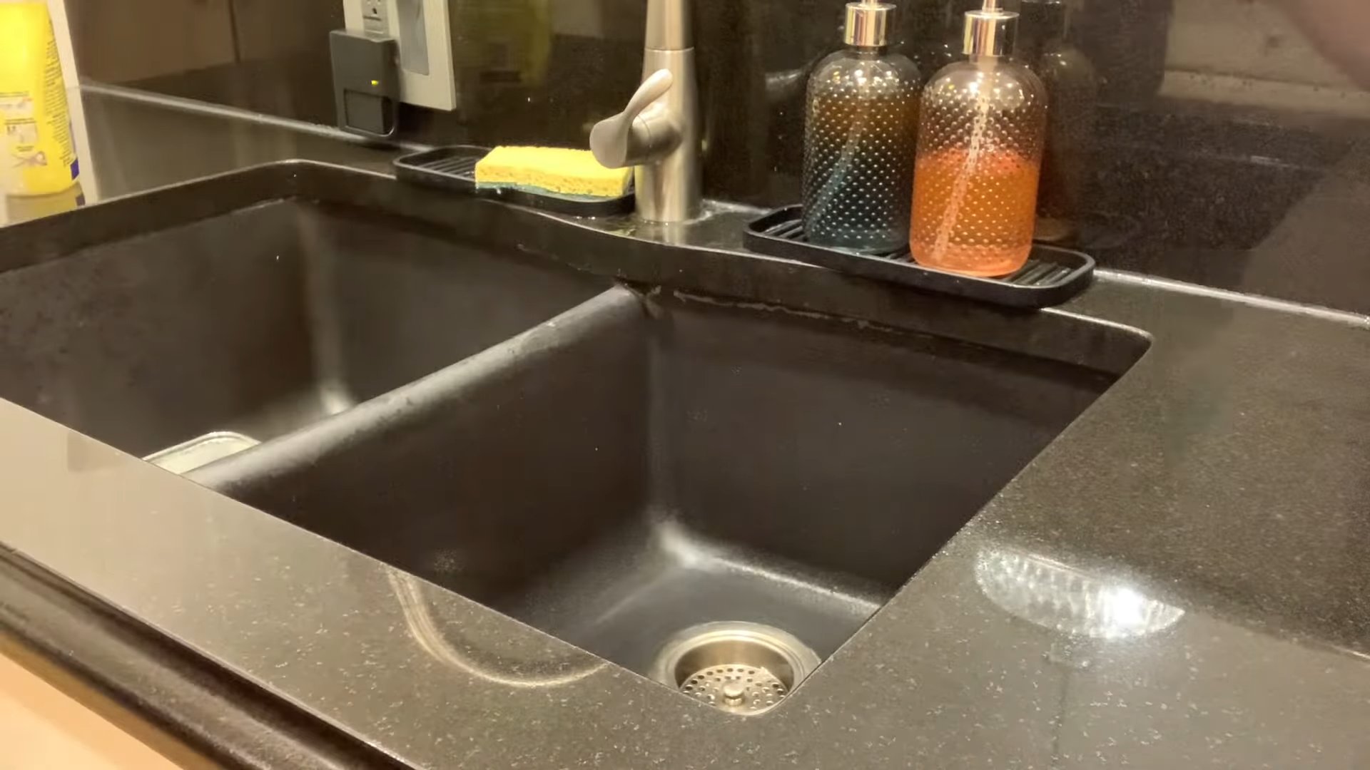 Vinegar cleaner all purpose