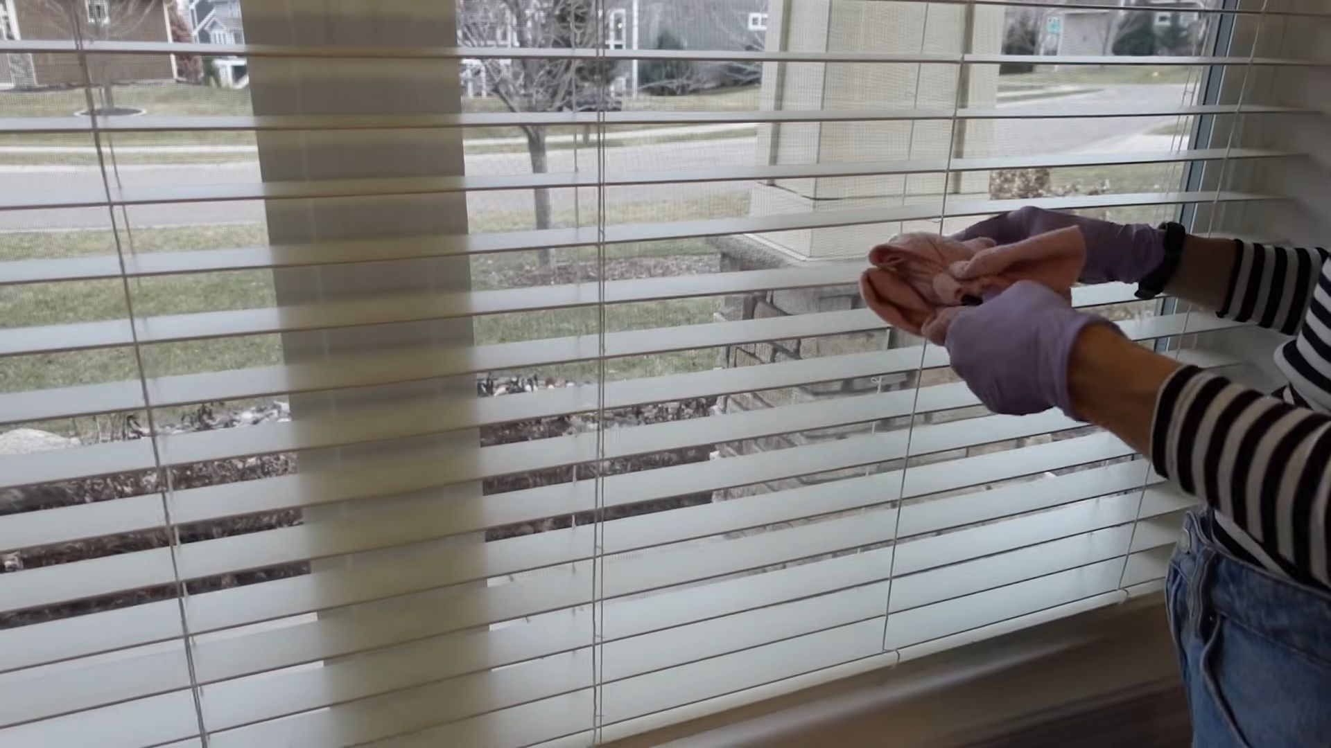 Blind Cleaning Hack